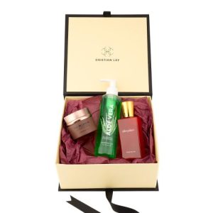 Kit Gel Corporal Aloe Vera Concentrado, 200ml+ Creme facial Baba de Caracol, 50 ml+ Eau de Parfum Attraction 50 ml.
